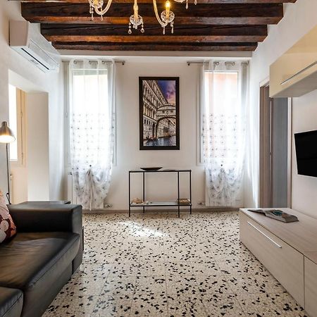 Ponte Squero Flat M0270423226 Apartment Venesia Bagian luar foto