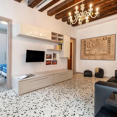 Ponte Squero Flat M0270423226 Apartment Venesia Bagian luar foto