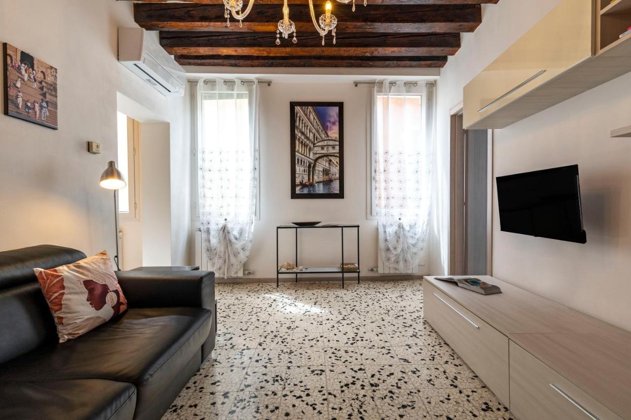 Ponte Squero Flat M0270423226 Apartment Venesia Bagian luar foto