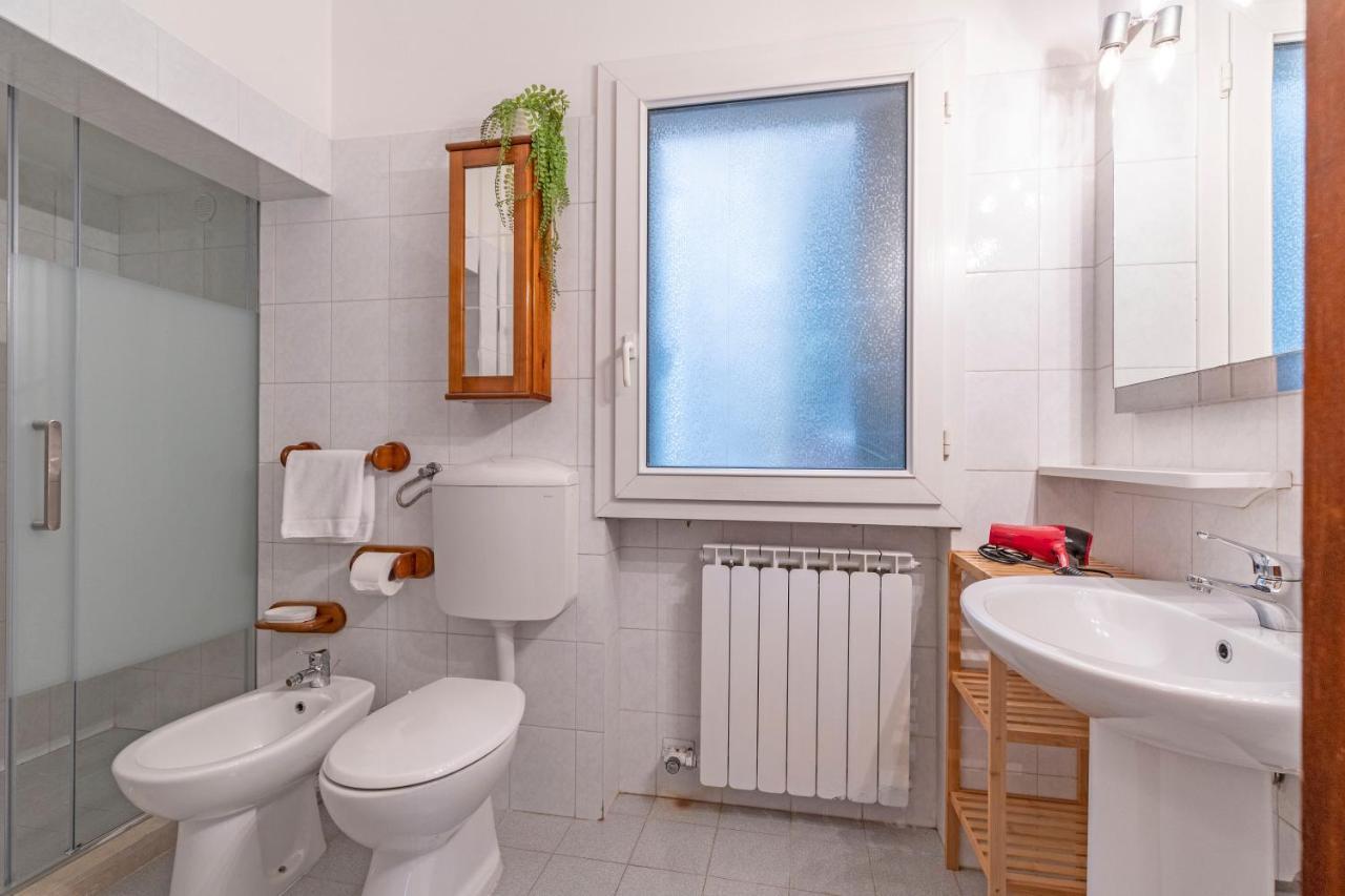 Ponte Squero Flat M0270423226 Apartment Venesia Bagian luar foto