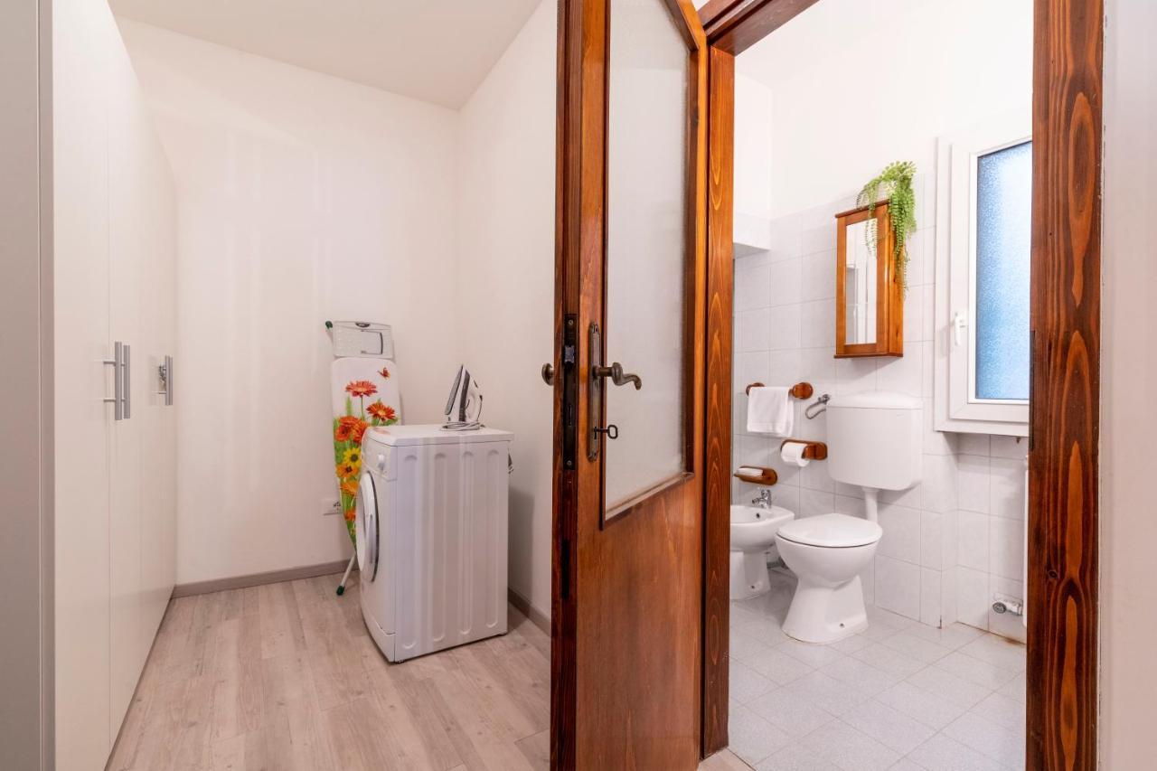Ponte Squero Flat M0270423226 Apartment Venesia Bagian luar foto